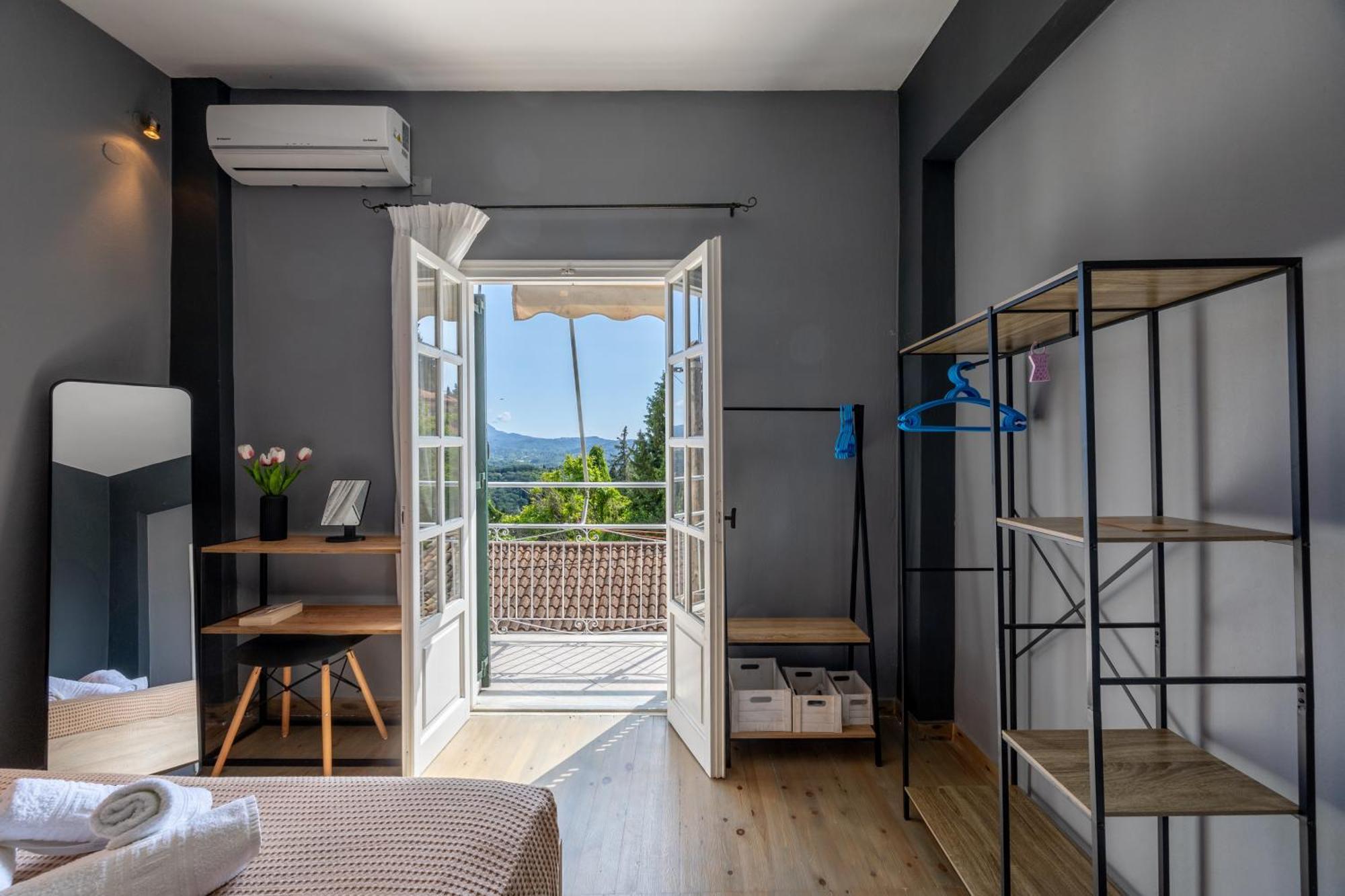 Apartment Cozy 2 Bedrooms On The Hill W/netflix Karousades (Esperies)