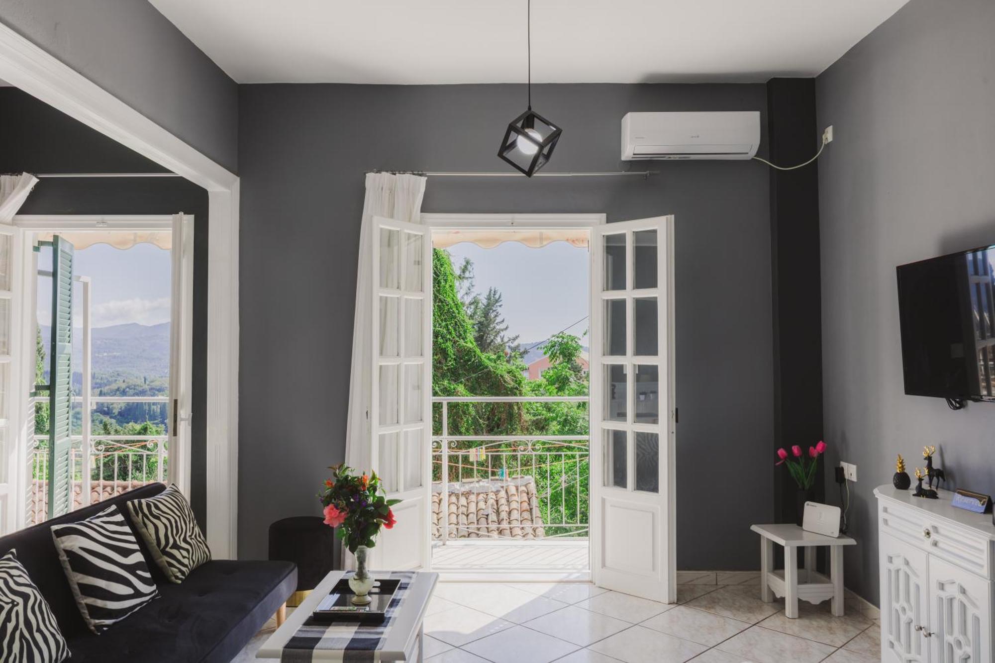 Cozy 2 Bedrooms On The Hill W/netflix Apartment